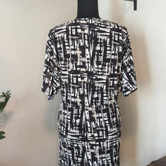 Mark. Women's Abstract‎ Black White Casual Zipper Mini Dress With Pockets - Picture 2 of 8